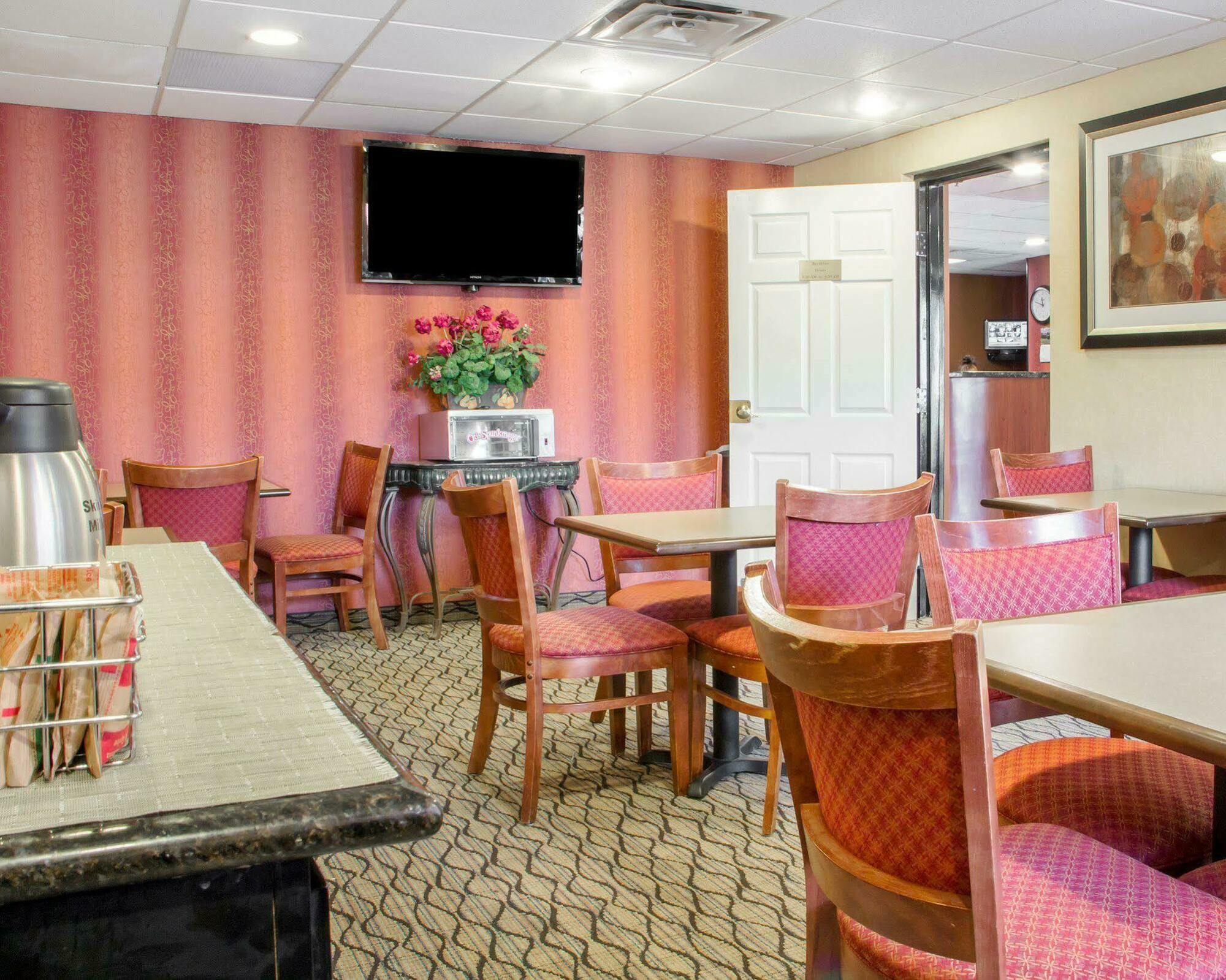 Quality Inn Broken Arrow - Tulsa Екстериор снимка